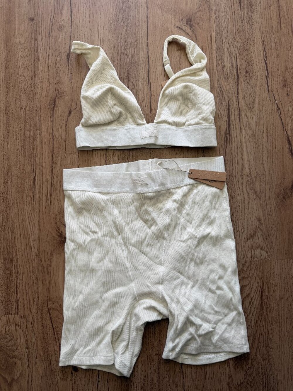 NWT SKIMS Cotton Rib Boxer Set Bone Size M – Bralette + Shorts